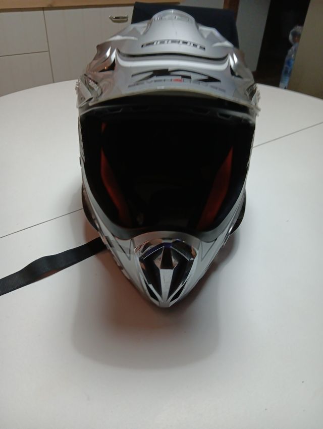 Casco Cross Seven TSR circuit