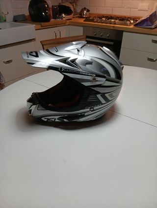 Casco Cross Seven TSR circuit