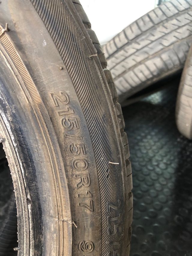 Neumatico 215 50 17 lassa