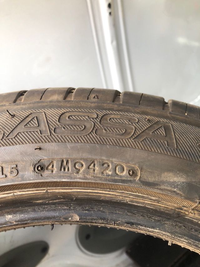 Neumatico 215 50 17 lassa