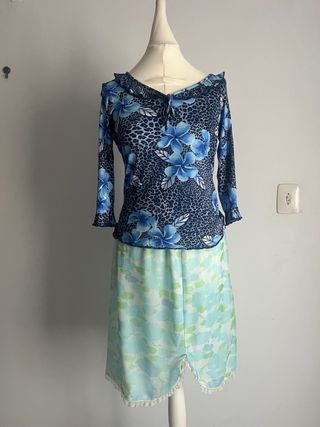 Conjunto falda y blusa estampado
