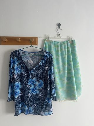 Conjunto falda y blusa estampado