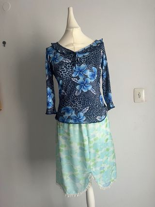 Conjunto falda y blusa estampado