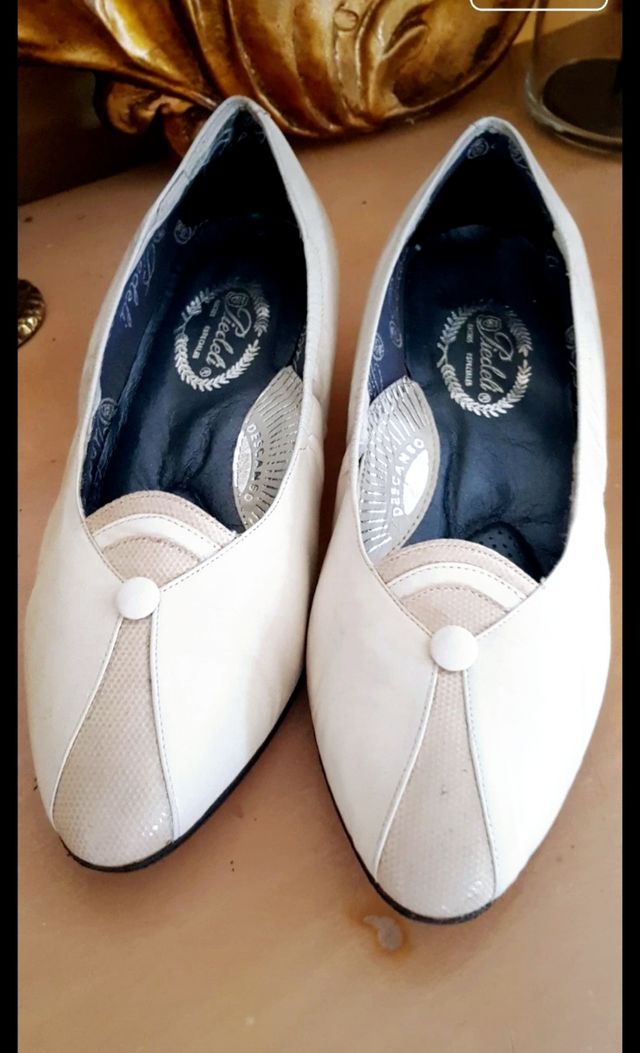 Sapatos lounge em pele, tamanho especial