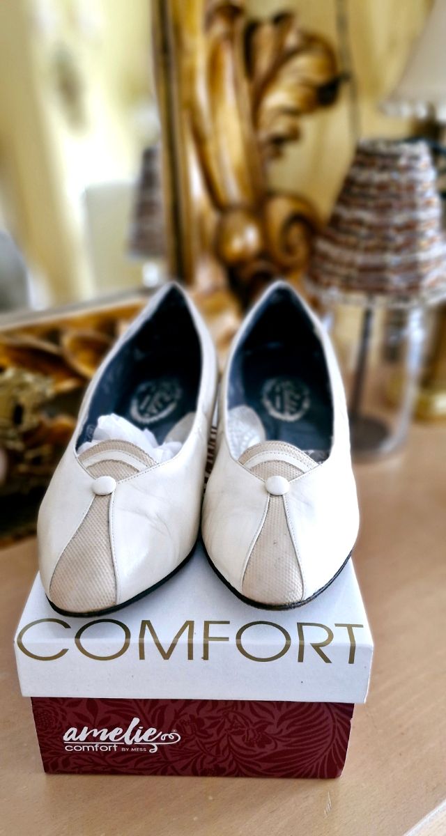 Sapatos lounge em pele, tamanho especial