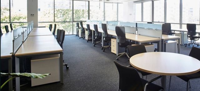 Mesas de trabajo oficina ACTIU