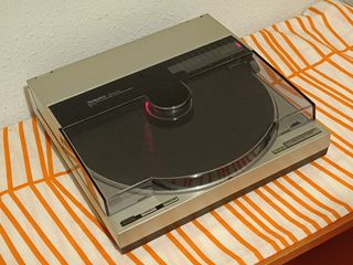 Tocadiscos Tangencial Technics SL-7 Direct Drive