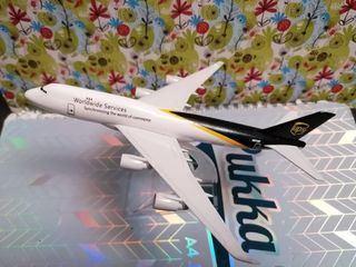 Avion UPS