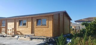 Se venden casas de madera