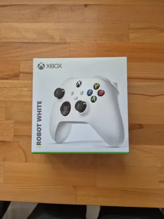 Xbox Series X de 1 TB con dos mandos