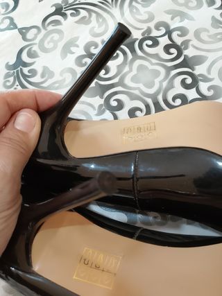 Décolleté nere Solo Soprani