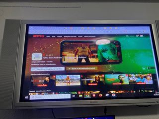 TV Elves 42" - Pantalla grande