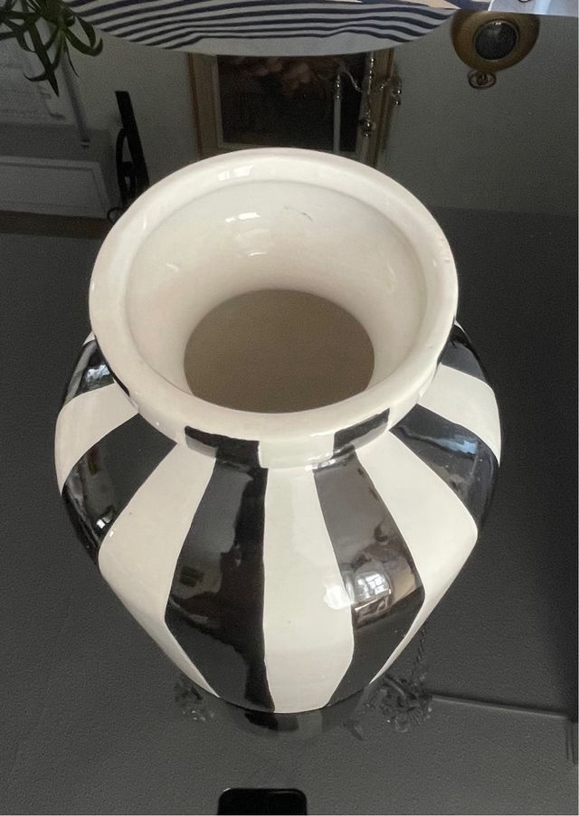 VASO IN CERAMICA CON STRISCE PERFETTE CONDIZIONI