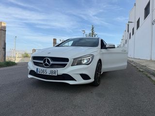 Mercedes-Benz Clase CLA 2015