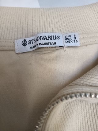 Sudaderas H&M talla S y Stradivarius