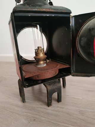 Farol antiguo de tren 