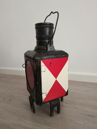 Farol antiguo de tren 