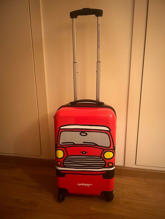 Trolley Cabina Callate la Boca