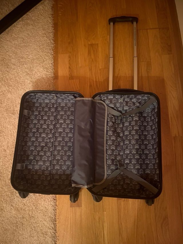 Trolley Cabina Callate la Boca