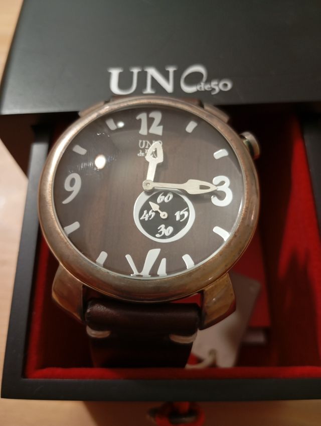Reloj Uno de 50 nuevo sin usar