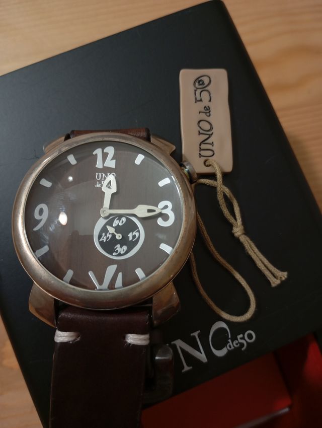 Reloj Uno de 50 nuevo sin usar