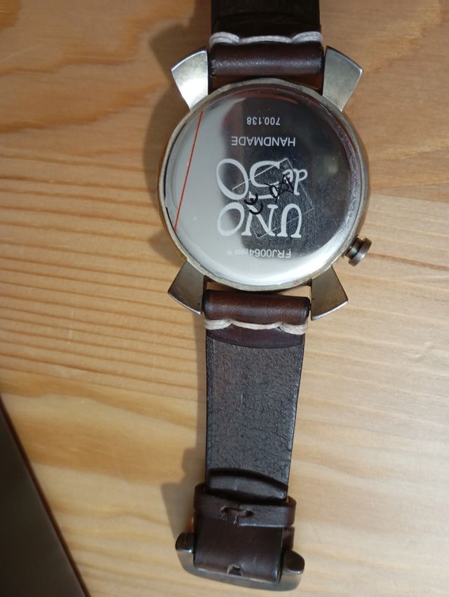 Reloj Uno de 50 nuevo sin usar
