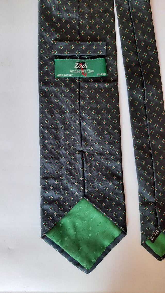 Cravatta Zadi Andrew's in pura seta