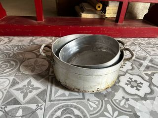 Mesa y silla infantil blanca