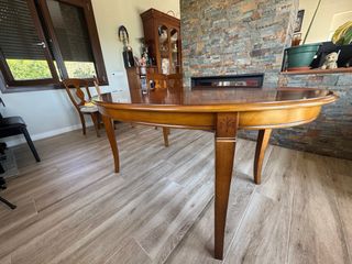 Mesa y sillas de comedor