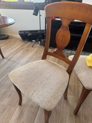 Mesa y sillas de comedor