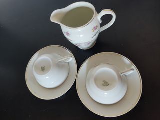 TAZAS DESAYUNO Y JARRA PORCELANA SANTA CLARA