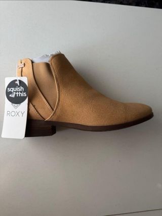 Botines Roxy marrón clarito