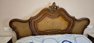 DORMITORIO CLÁSICO CAMA + 2 MESITAS + 1 CÓMODA