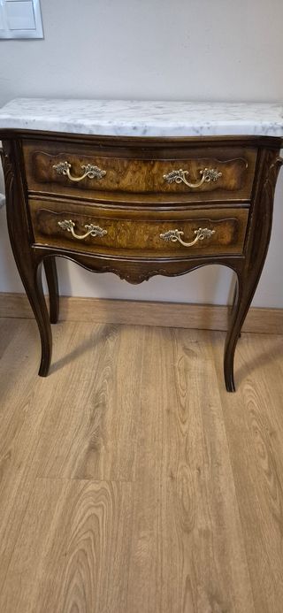 DORMITORIO CLÁSICO CAMA + 2 MESITAS + 1 CÓMODA