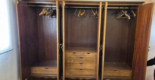 DORMITORIO CLÁSICO CAMA + 2 MESITAS + 1 CÓMODA