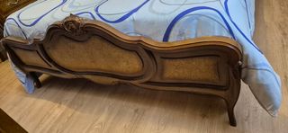 DORMITORIO CLÁSICO CAMA + 2 MESITAS + 1 CÓMODA