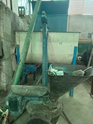 Mezcladora 1000KG, Molino y Sin Fin