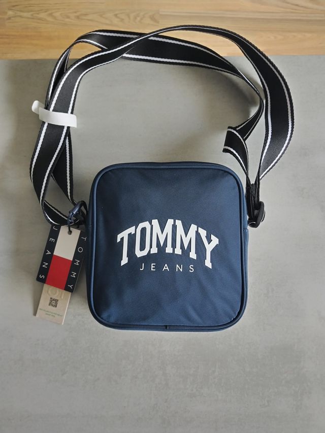 Bolso Bandolera Tommy Hilfiger Nueva con etiquetas
