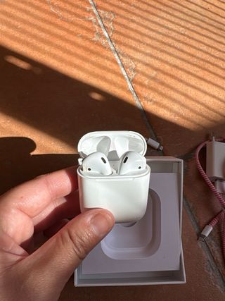AirPods Apple blancos