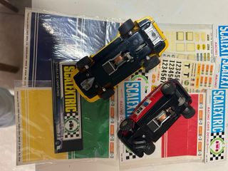 Scalextric: 2 coches + pegatinas