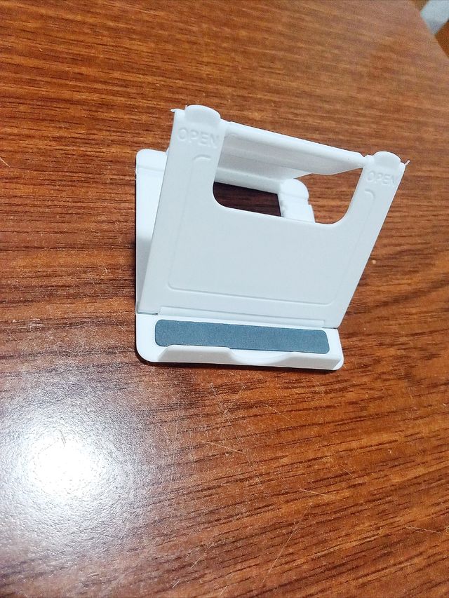 Supporto pieghevole telefono/tablet