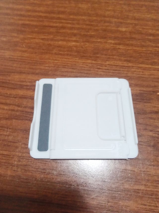 Supporto pieghevole telefono/tablet