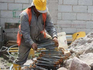 Se necesita peón, oficial 1º de albañilería