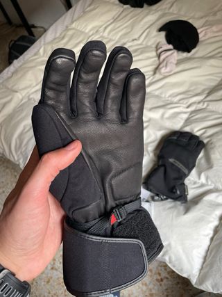 Guantes de moto revit