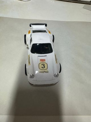 Scalextric Porsche 911 Carrera RS