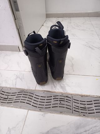 Botas y fijaciones snowboard