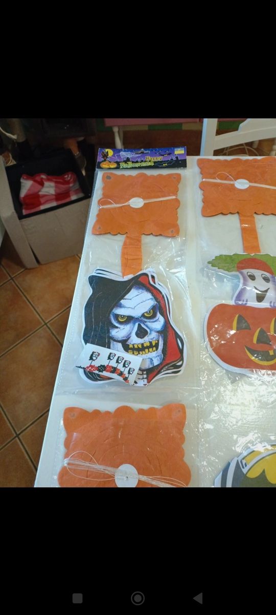 Decorazioni Halloween: Maschere e Cappelli