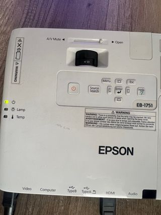 Proyector Epson EB 1751