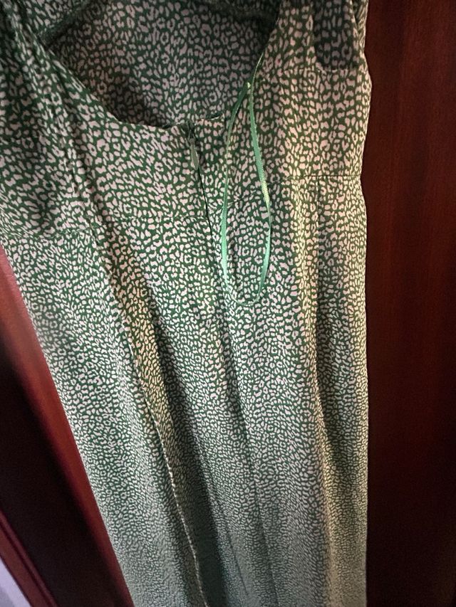 Vestido midi Zara verde estampado