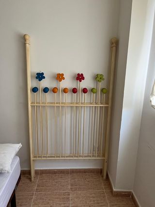 Dos cabeceros cama infantil multicolor